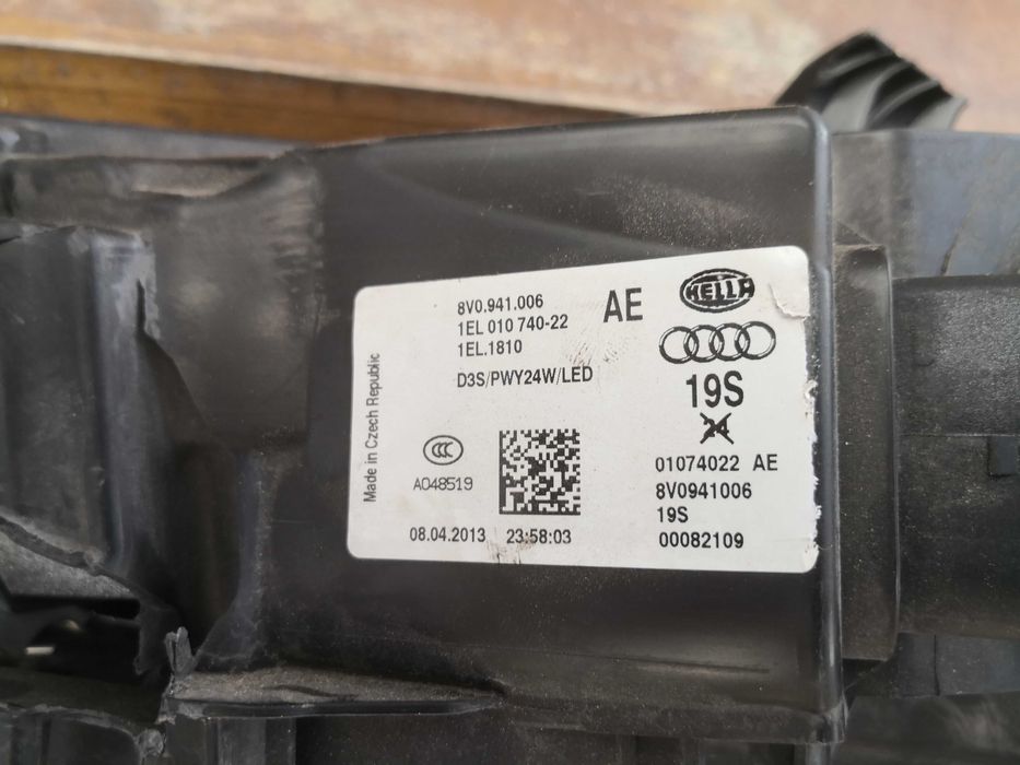 Фар Audi A3 8V LED Bi-Xenon десен /Фар Ауди А3 ксенонов Оригинален