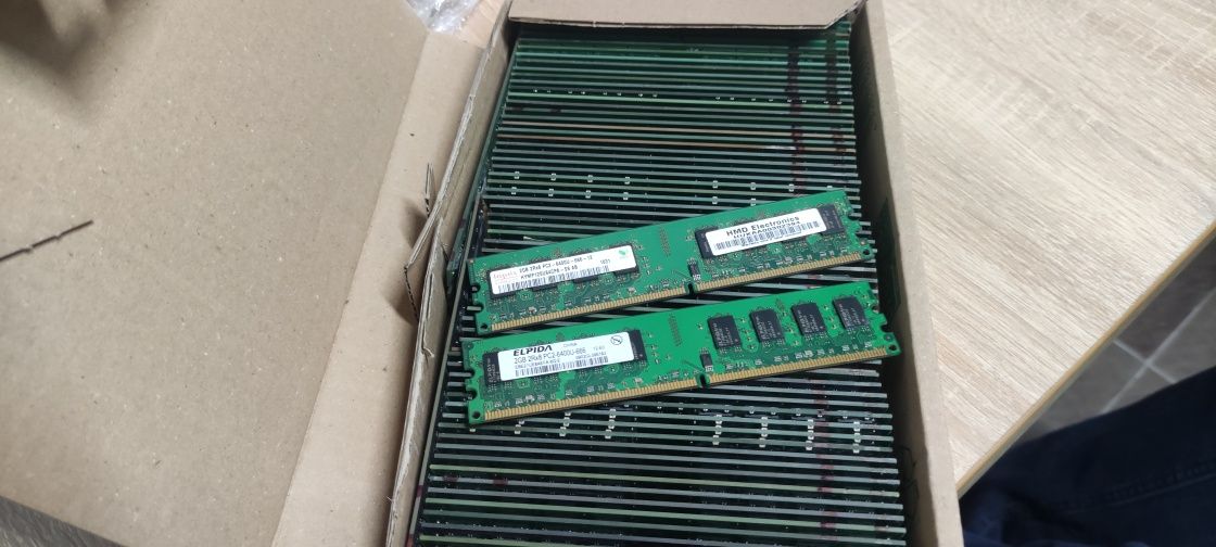 Оперативная память ОЗУ DDR2 2Gb в количестве