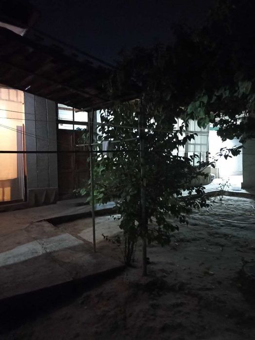 Дом 5 комнат 3 сотки ул. Гиждуван, Яшнабадский р-н