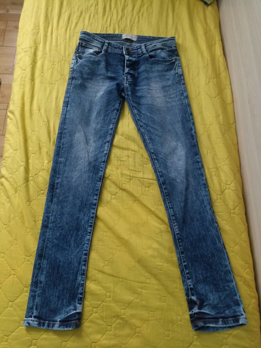 Мъжки дънки Zara,Bershka