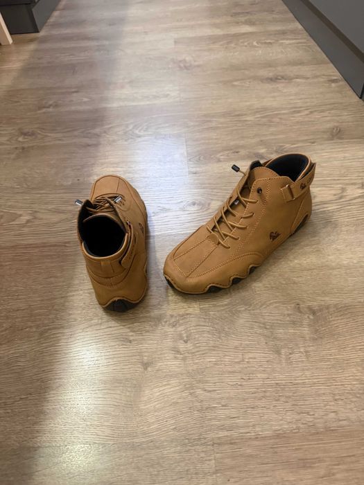 Incaltaminte tenisi Adidas, Levi’s, Vogany