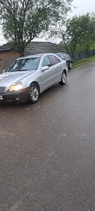 Mercedes c200 w203