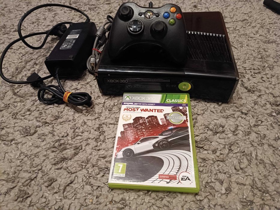 XBOX360 consola XBOX 360 slim + 1 joc Need for Speed Most Wanted