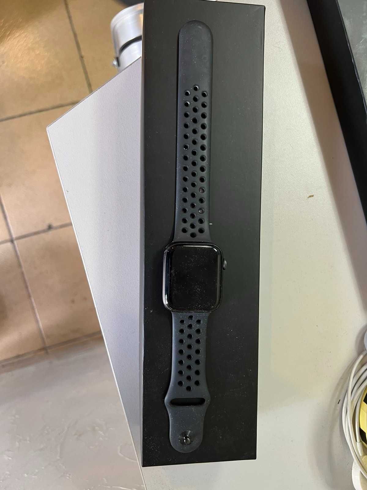 Apple Watch Series 6 Nike plus edition/44mm Black