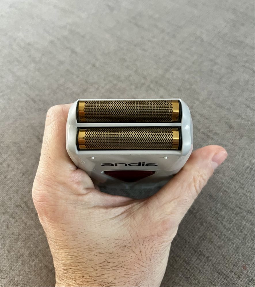 Vand apart profesional de ras Andis TS1 profil shaver