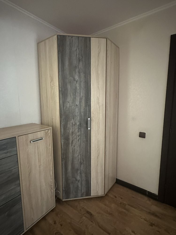 Продам Прихожую 3 предмета