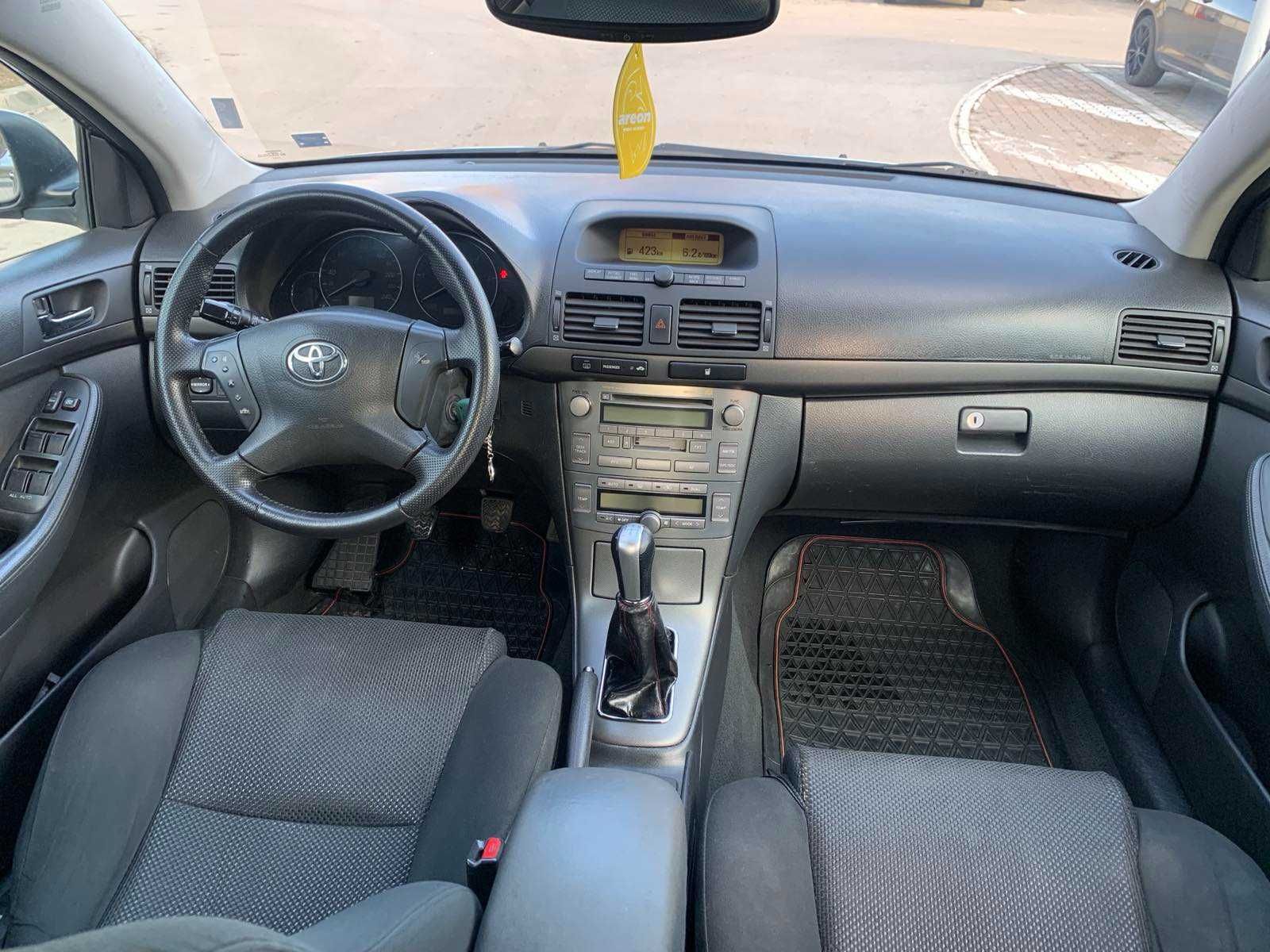 Toyota Avensis 2.0 TDI 2004г. перфектна технически