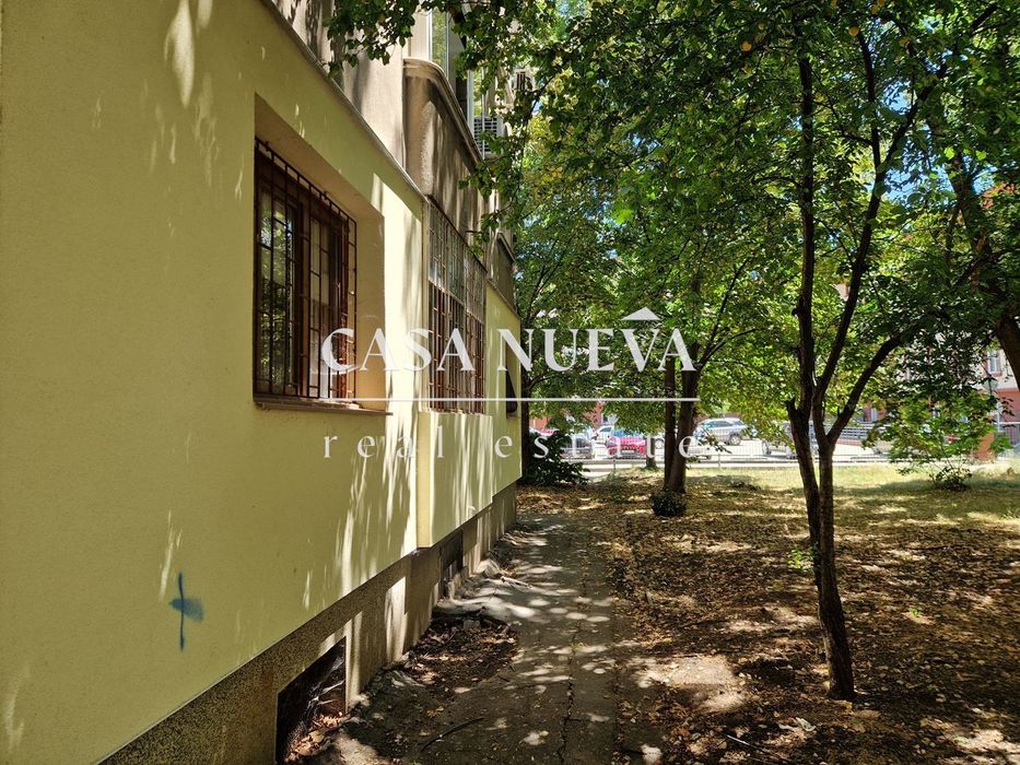 Продава се Двустаен апартамент в София, Лагера - 51 кв.м за 3059 €/кв.м - Снимка #8