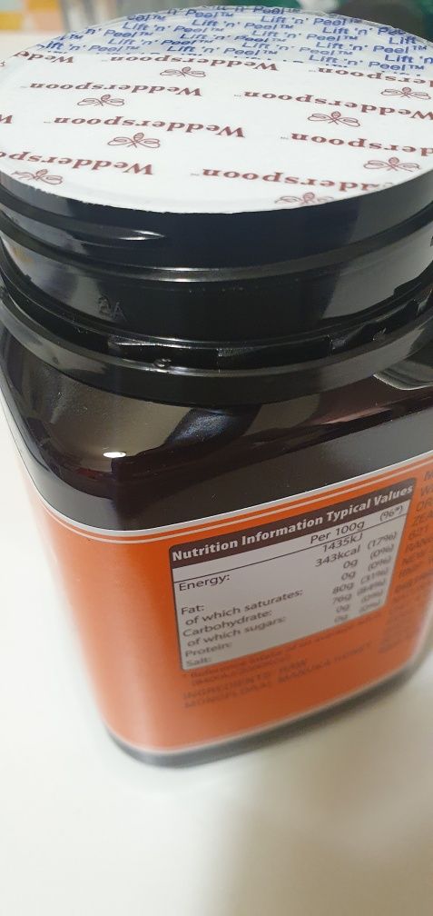 PE STOC Miere de Manuka factor 16 500 g Wedderspoon