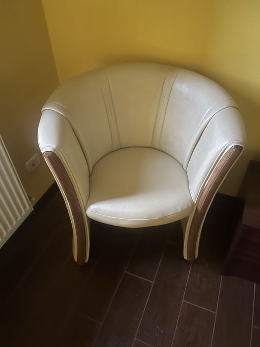 Vand canapea sezut 3-2-1, plus doua fotolii