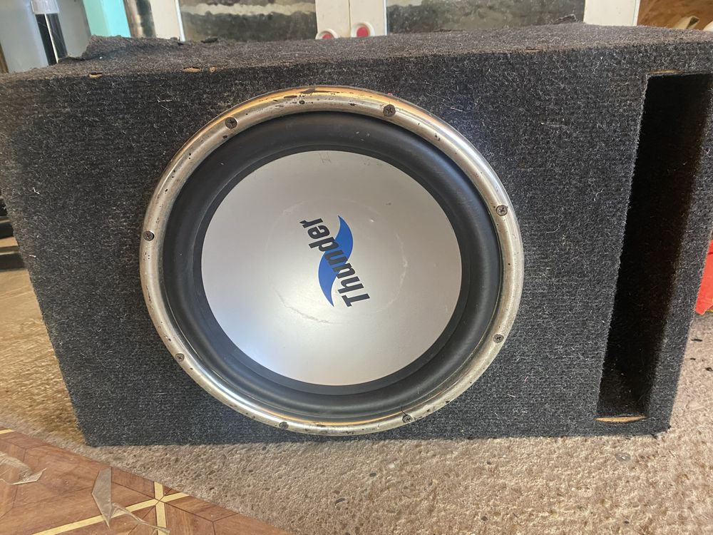 Vând Subwoofer fără probleme ascunse