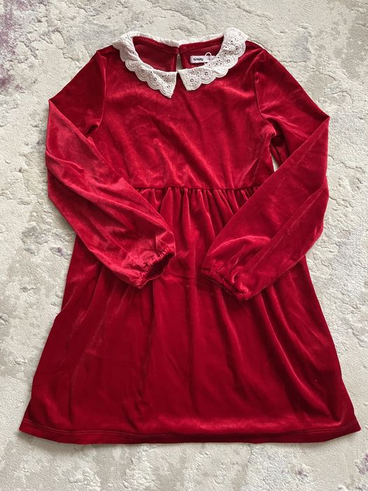 Rochita fetite marimea 134(9ani) noua