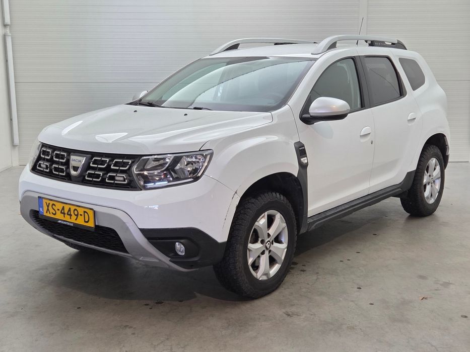 Dacia Duster Comfort 4x4 1.6 benzina aspirat ( nissan )