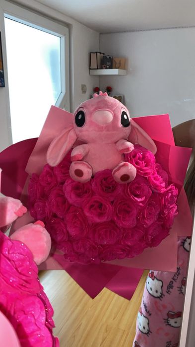 Buchet roz cu stitch