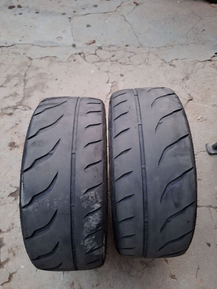 Срочно Продаются шины 215/45R17 TOYO 888