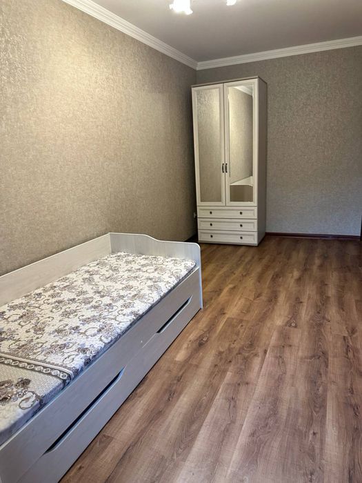 Сдается 4х комнатная квартира на ц1!!!