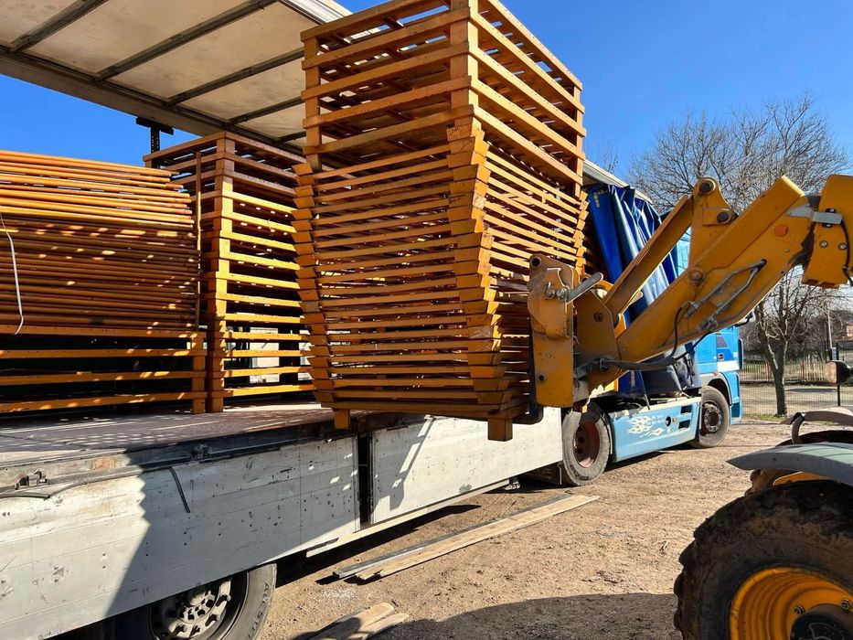Скеле - метални рафтове  - Стелажи за склад - Сглобяеми