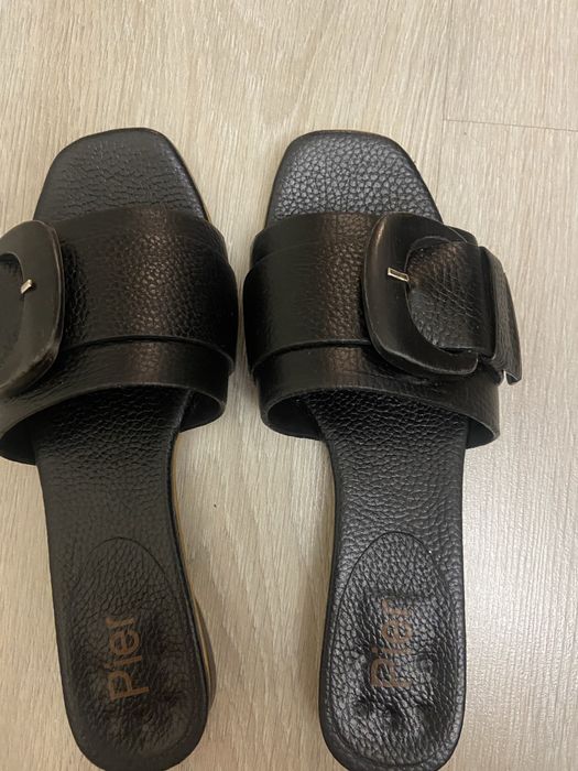 Новые кожаные шлепанцы 37 р