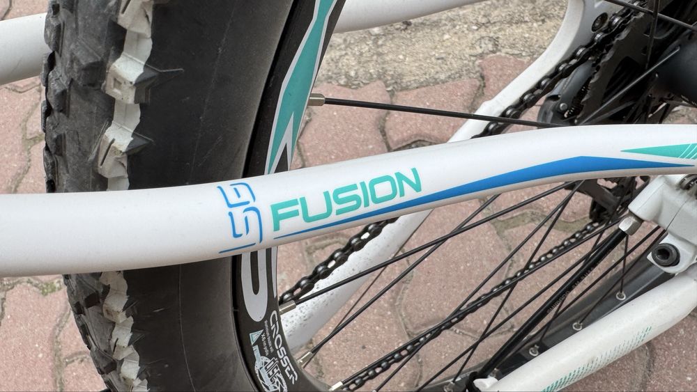 Здравейте,продавам дамски велосипед.Cross Fusion Lady-27.5.