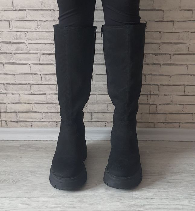 Дамски черни зимни ботуши. 38 размер