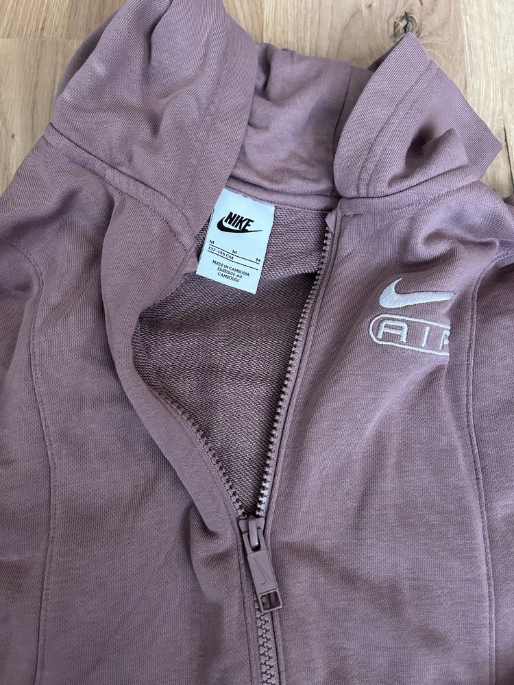 Анцуг Nike air нов