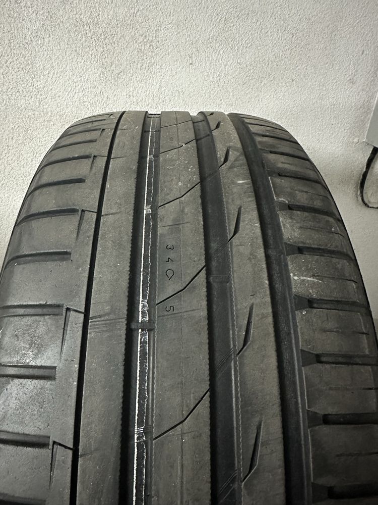 275/65 R19 Nokian