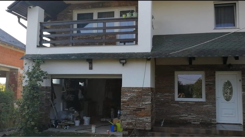 Execut lucari interioare si exterioare