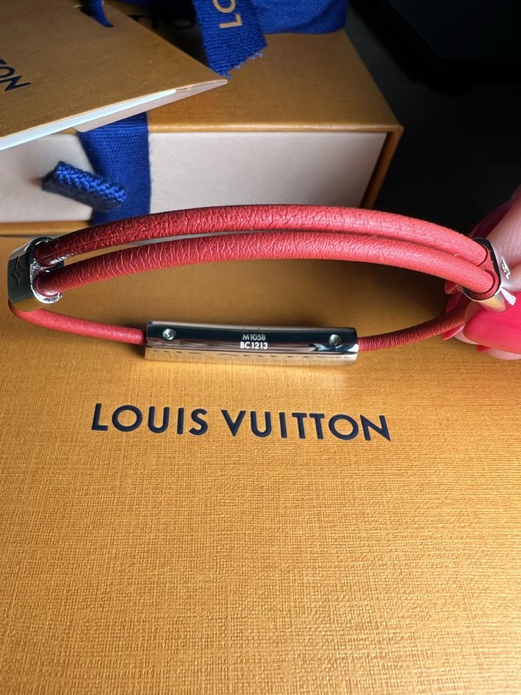 Гривна Louis Vuitton