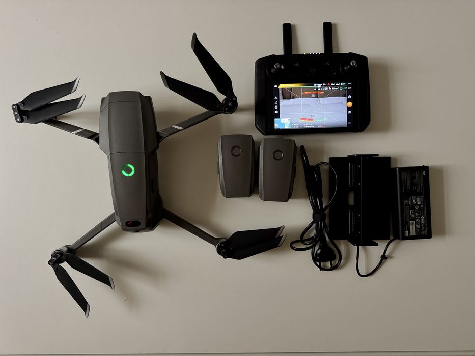 Dji Mavic 2 Pro cu Dji Smart Controller
