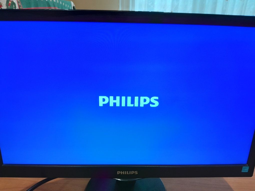 Монитор ,Philips