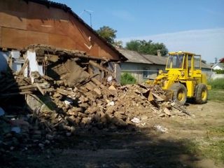 Демонтаж снос зданий снос построек перегородок проёмов дверей окон