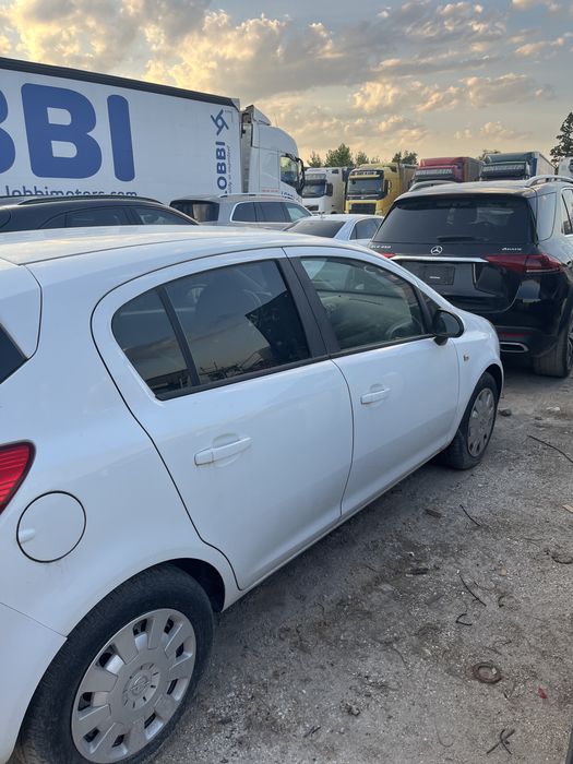 Opel Corsa на части