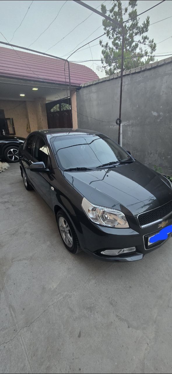 Продаю автомобиль NEXIA 3 2022 автомат