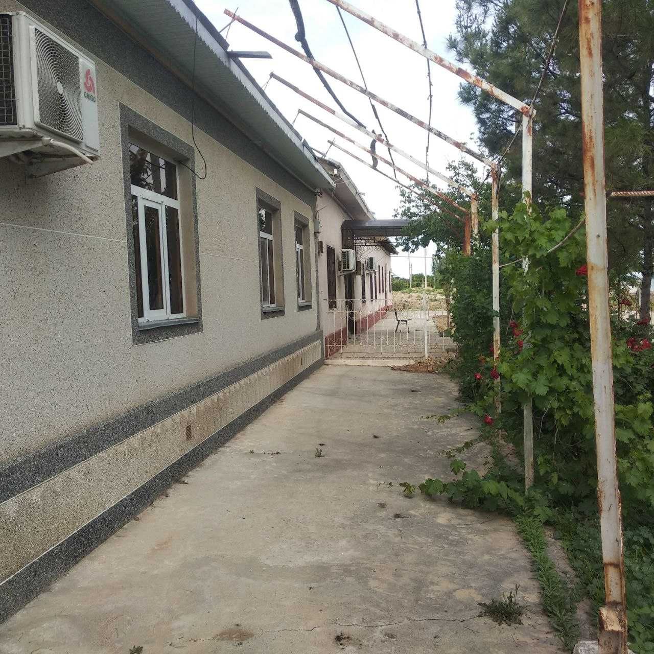 Qarshi tumani, Beshkent shahri, Hovli 8 sotix.