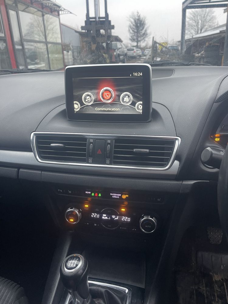 Dezmembrez mazda 3 berlina 2013-2017 2.2