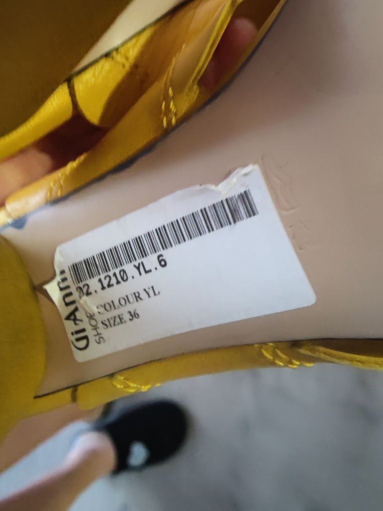 Жълти чехли Gianni 35 номер