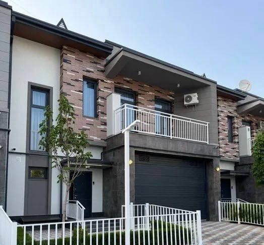 Продается дом 5 комнат, ор-р: мах. Амира Темура, 2,2 соток