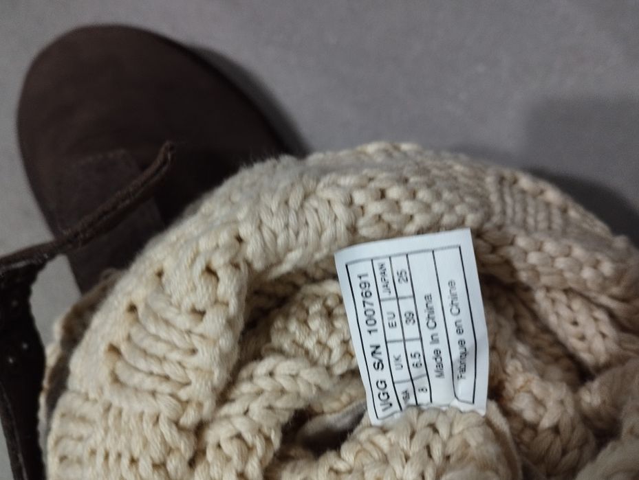 Cizme UGG Cassibe originale măr 39