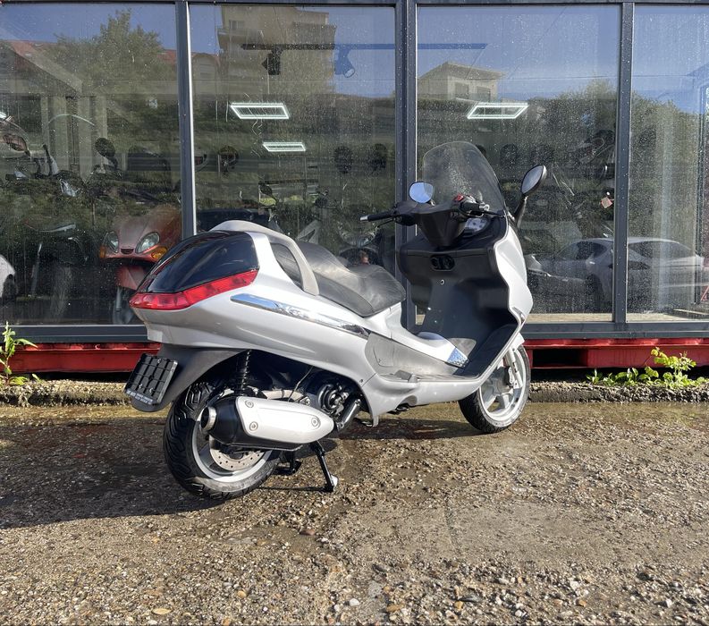 Scuter Piaggio X8 125 cc