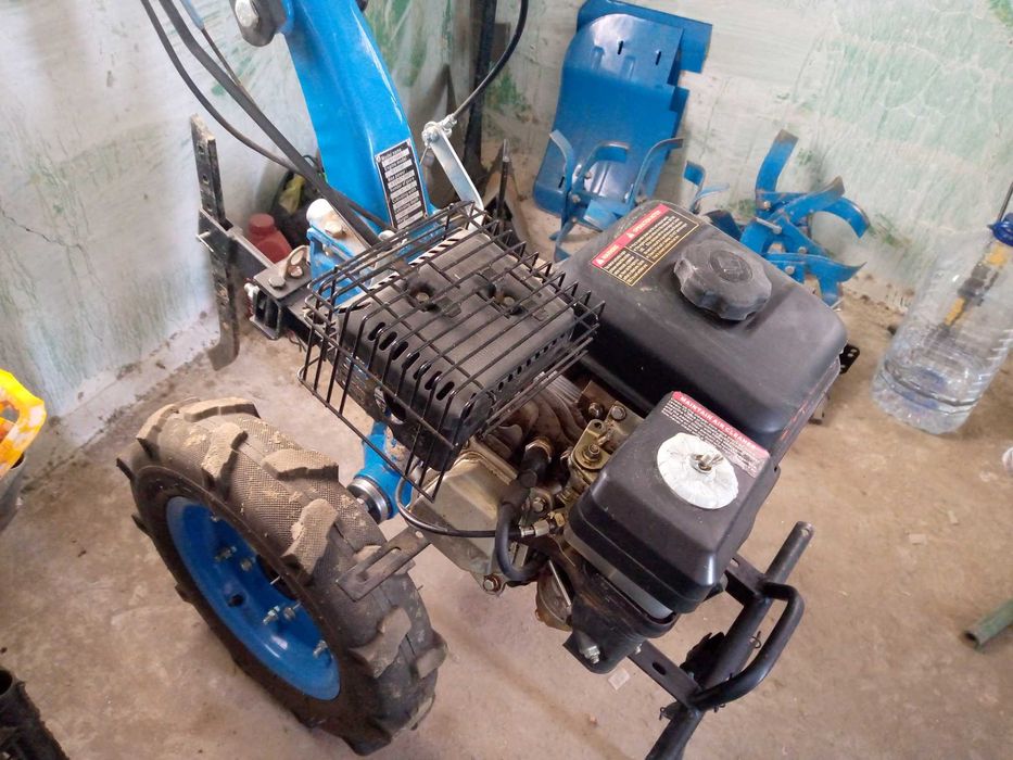 Motoblok byzon 7,5 HP sotiladi