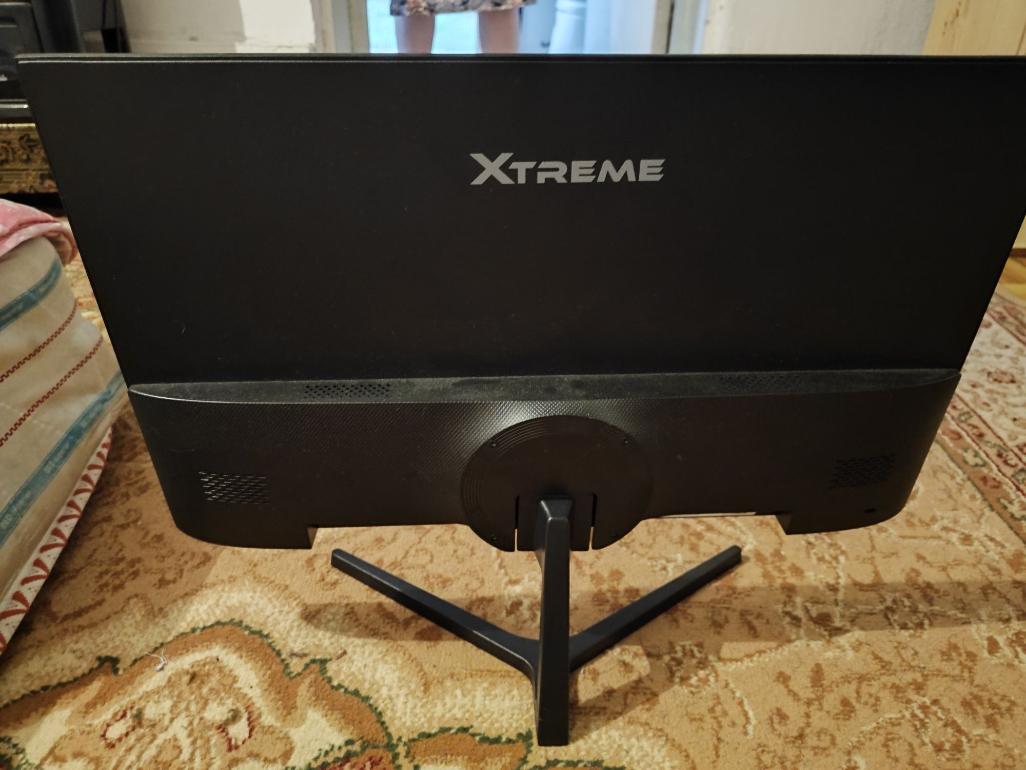 Монитор от Xtreme