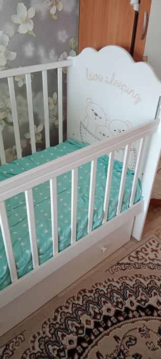 Детская кроватка