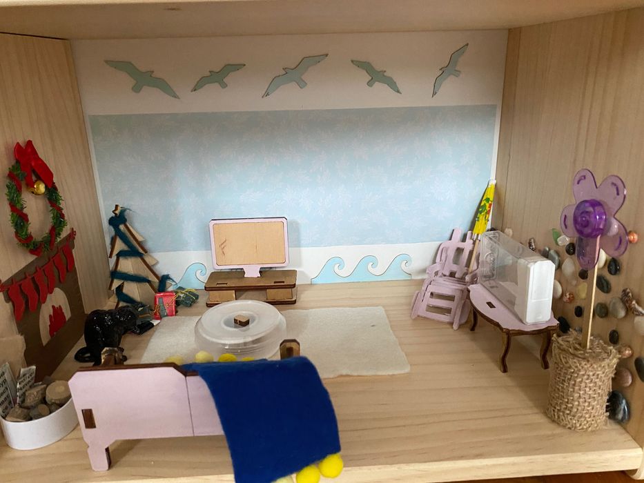 Къща за кукли от дърво