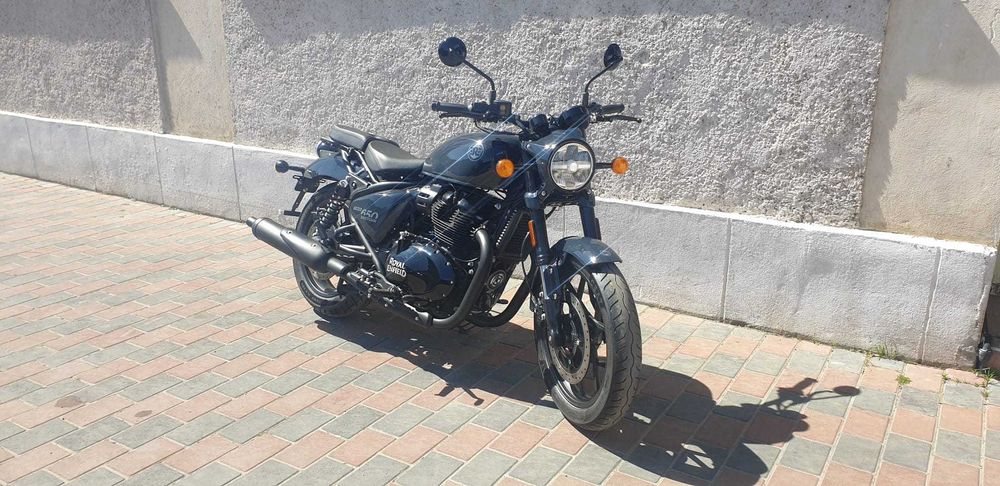 OFERTA Motocicleta Royal Enfield Shotgun 650 + Casca Cadou