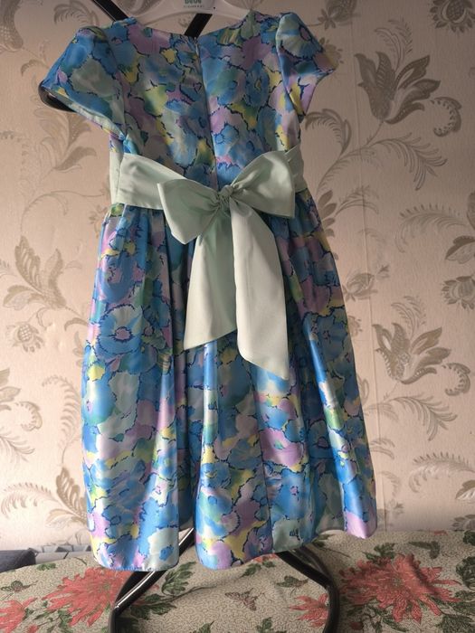 Платье на девочку