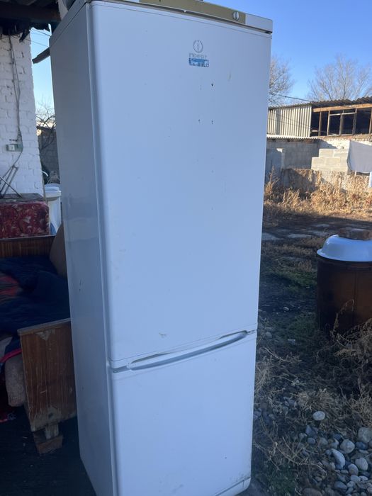 Холодильник б/у тек алатын адам хабарлассын