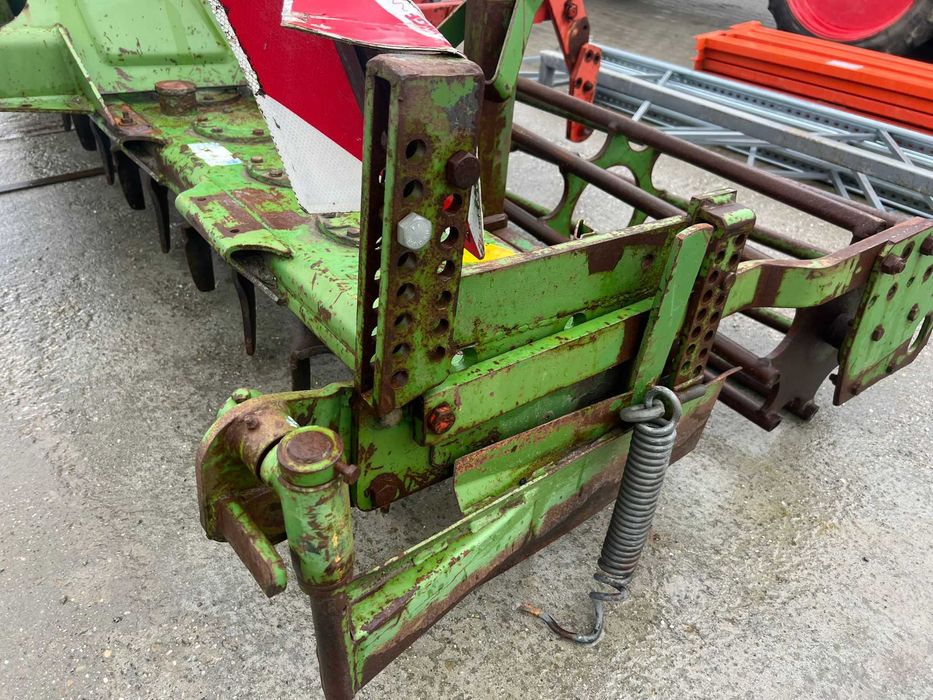 Ротационна фреза Krone – 3 м + скоростна кутия и стойка за сеялка