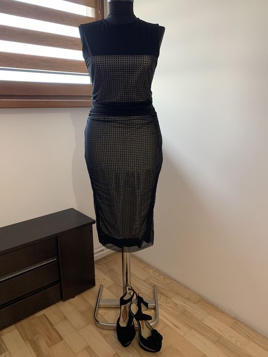 Rochii Urma Fashion pe corp marime S