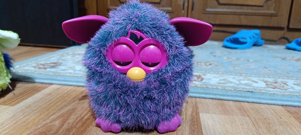 Lot de 5 furby la prețul de 1000 toate