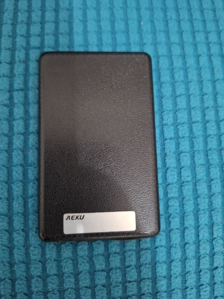 Mini telefon Aeku M5